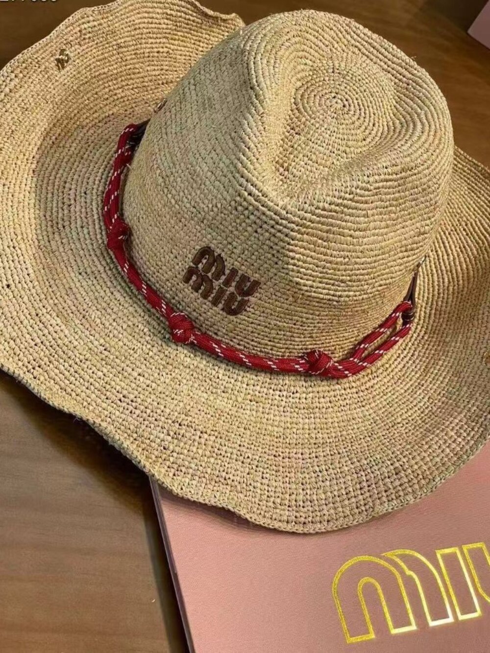 Miu Miu Wavy Edge Oversized Brim Raffia Cowboy Hat Vintage Red Striped Rope Band - Picture 1 of 6